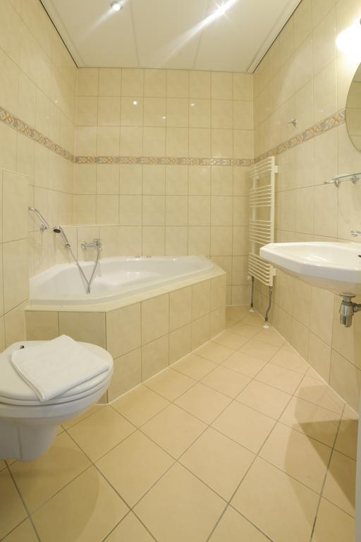 Amsterdam Airport Hotel Zwanenburg