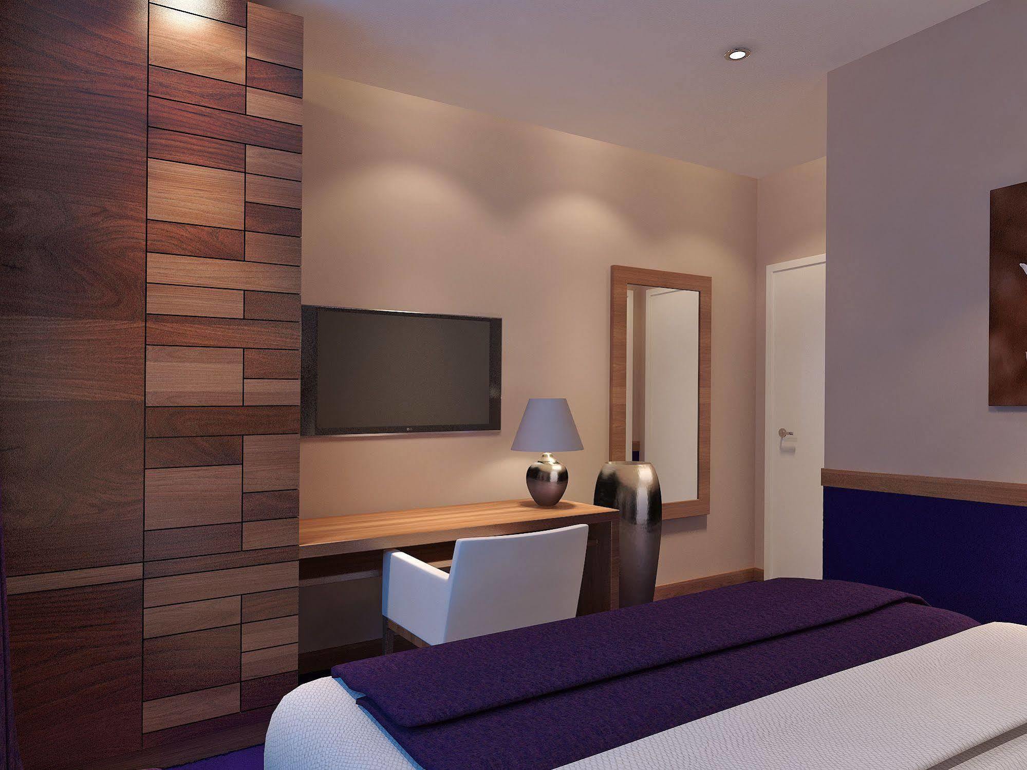 Hotel Amsterdam Airport 3*